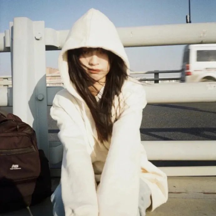 坐着轮椅飞上天空